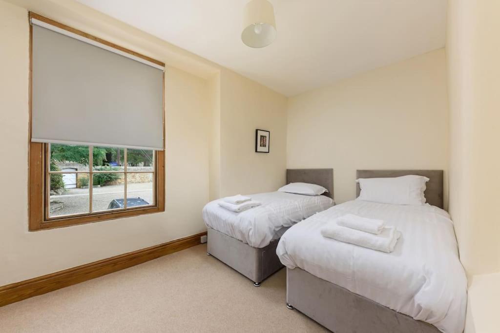 10 Bed Stunning House In Village, With Hot Tub Ovingham Extérieur photo